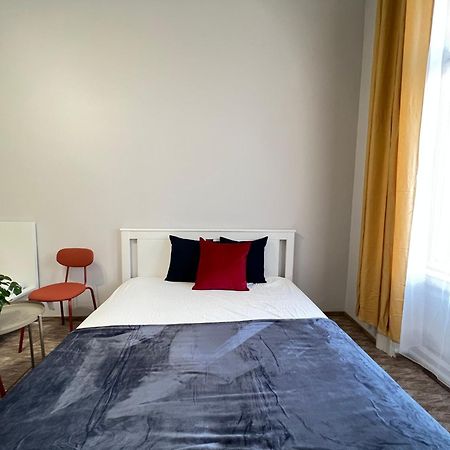 Baross Apartment With Convenience And Style Budapest Kültér fotó