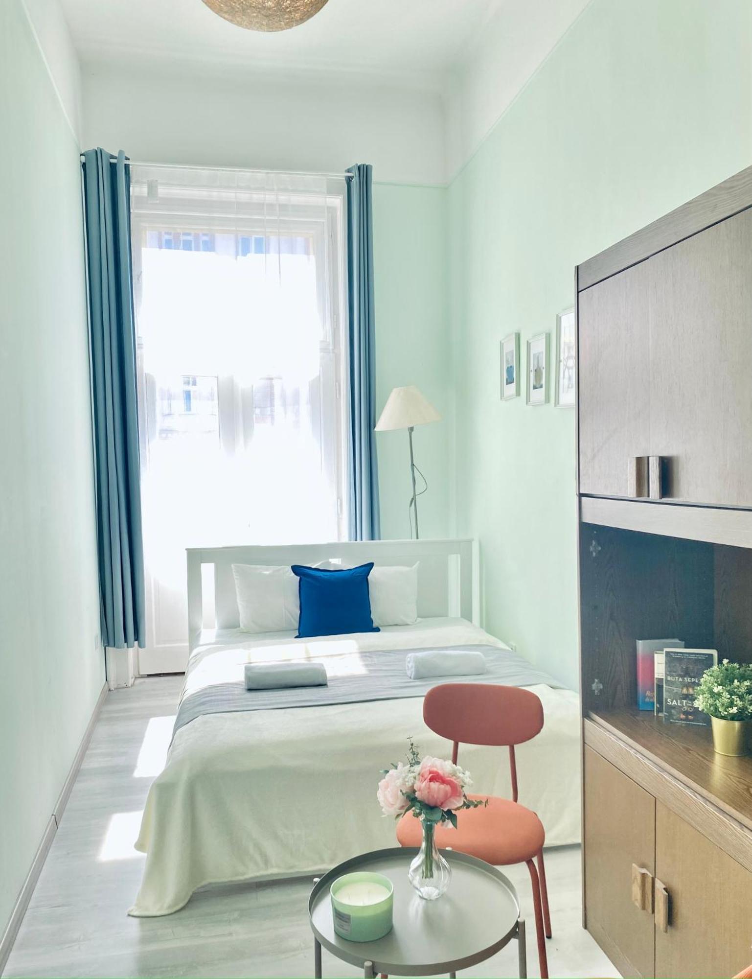 Baross Apartment With Convenience And Style Budapest Kültér fotó